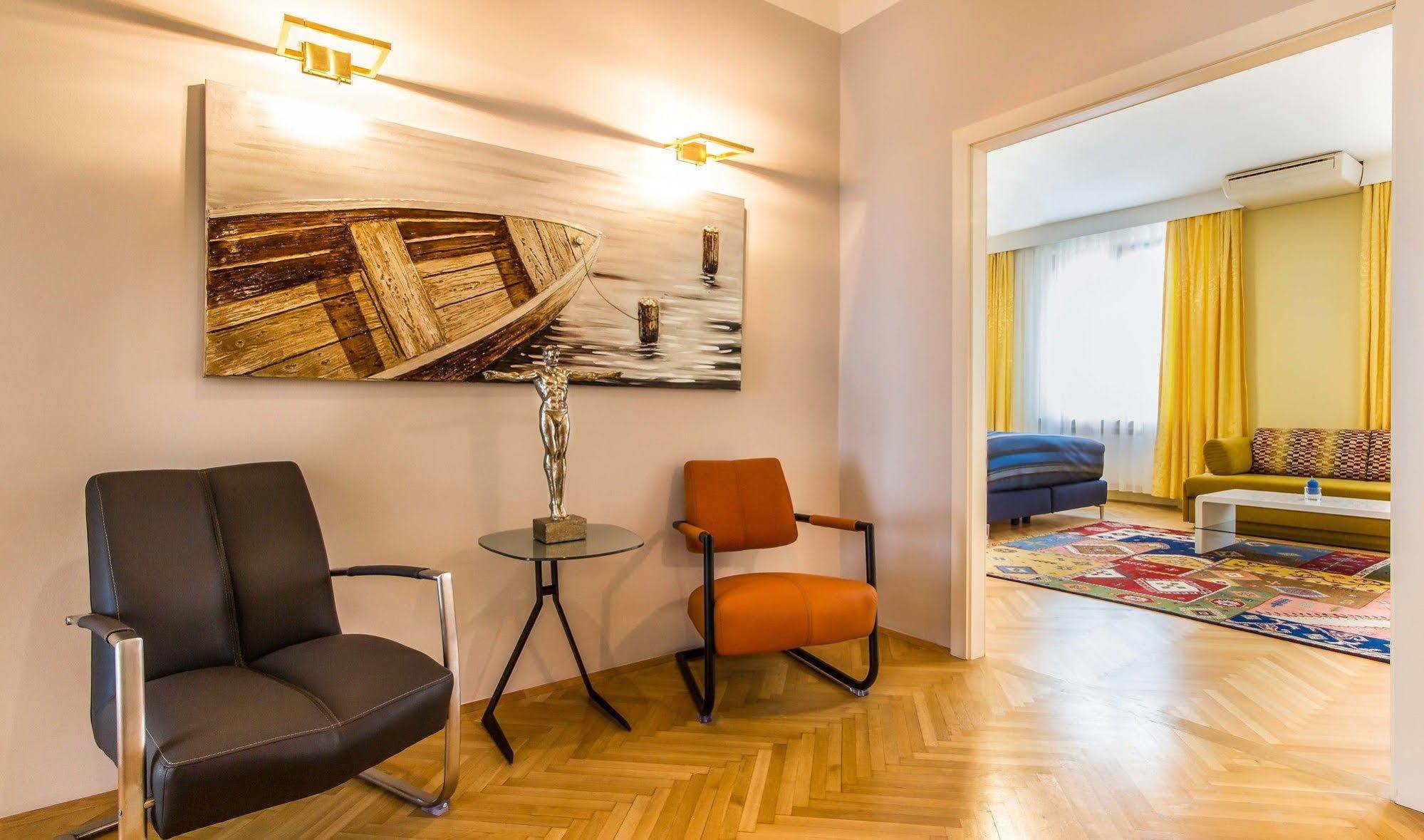 Apartment Abieshomes Serviced Apartments - Opera Vienna